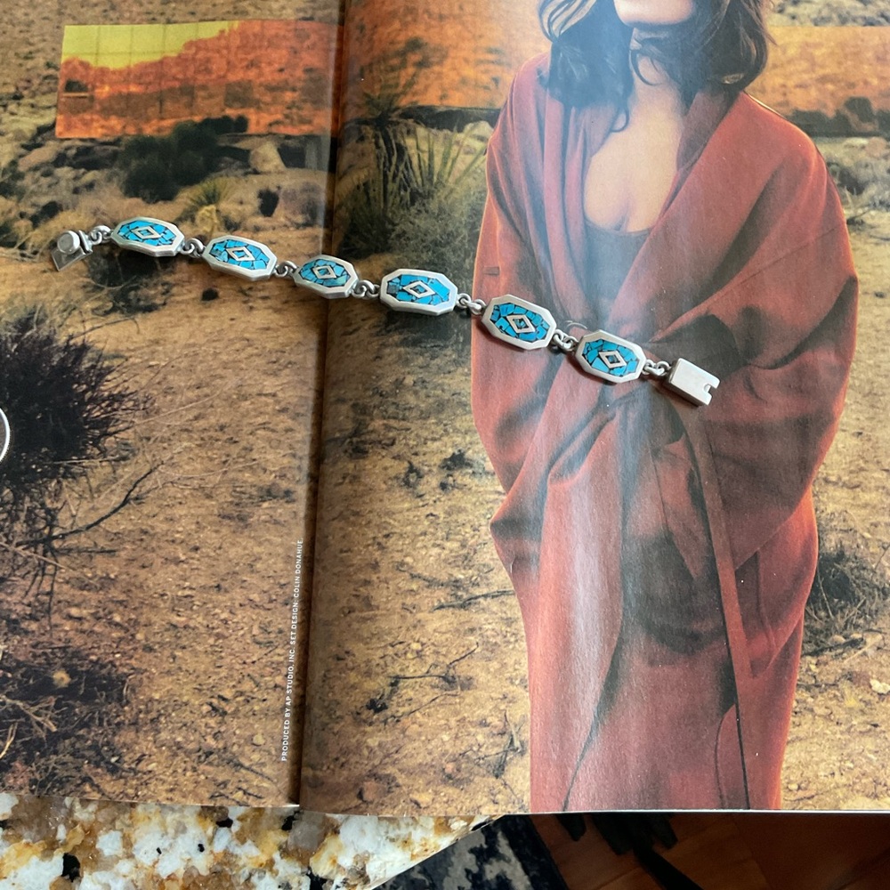 Elegant Silver TAXCO and Turquoise Bracelet 7.5 inches - Picture 2 of 7